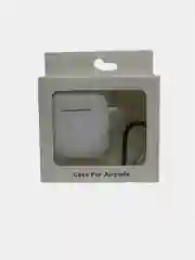 Белый чехол силиконовый для AirPods