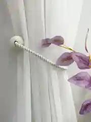 Белый магнит-подхват Amirta Home