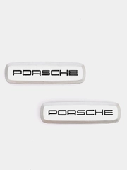 Комплект шильдиков металлических с эмблемой "PORSCHE" и 4 винтовыми креплениями (Пара)