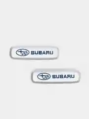 Комплект шильдиков металлических с эмблемой авто "SUBARU" и 4 винтовыми креплениями (Пара)