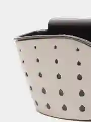 Белый держатель для губки