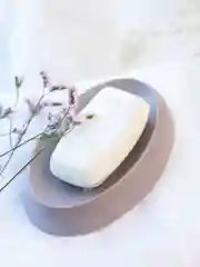 Мыльница DeNASTIA, розовая (под камень)