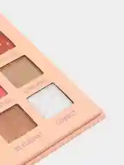 Фиолетовый тени для век  Colour Geometry 18 цветов