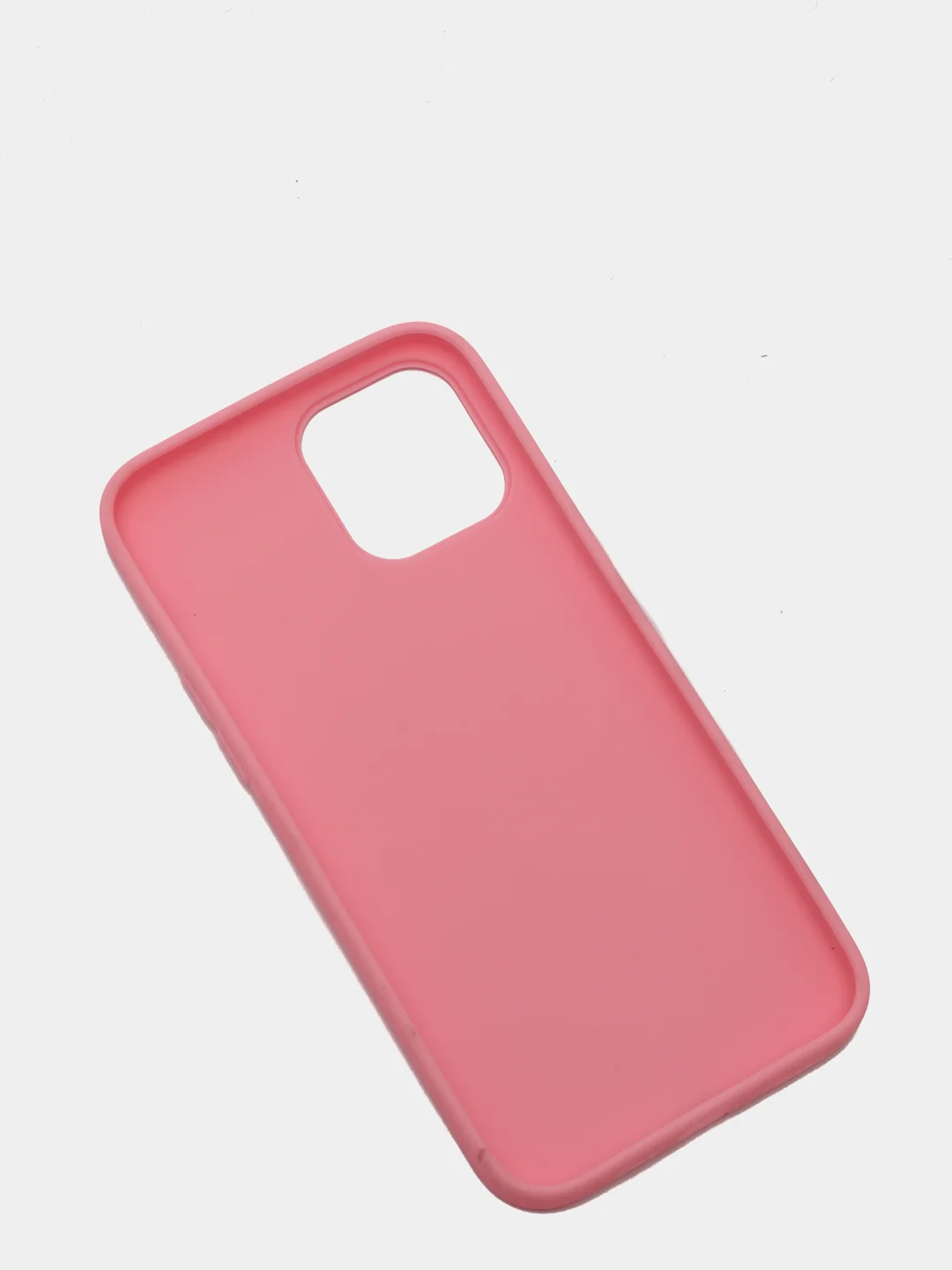 Розовый силиконовый чехол на iPhone 12 Pro Max