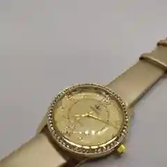Золотой женские кварцевые наручные часы