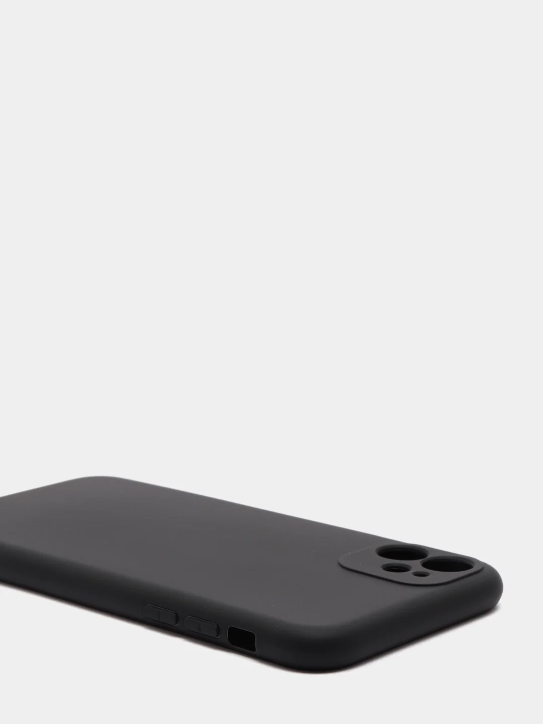 Черный чехол iPhone 11 силиконовый с защитой камеры противоударный ( Айфон 11 )