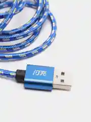 Темно-синий кабель для зарядки устройства Lightning