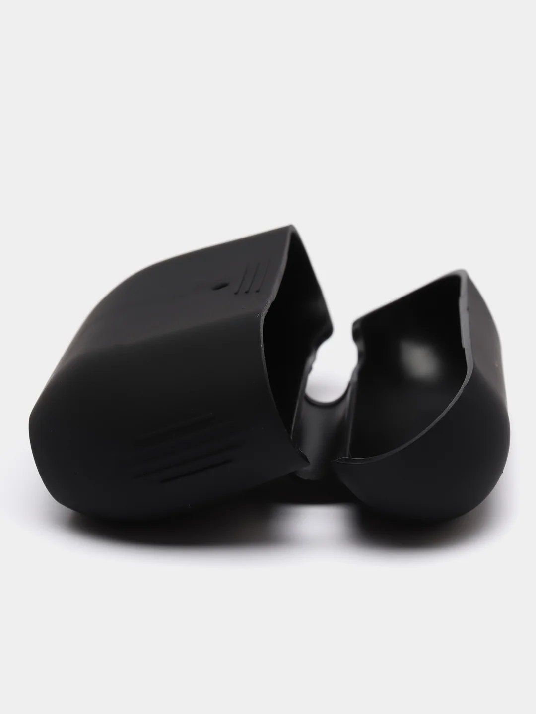 Черный чехол для Apple AirPods Pro силиконовый