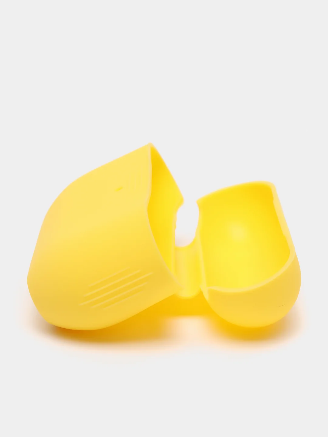 Желтый чехол для Apple AirPods Pro силиконовый
