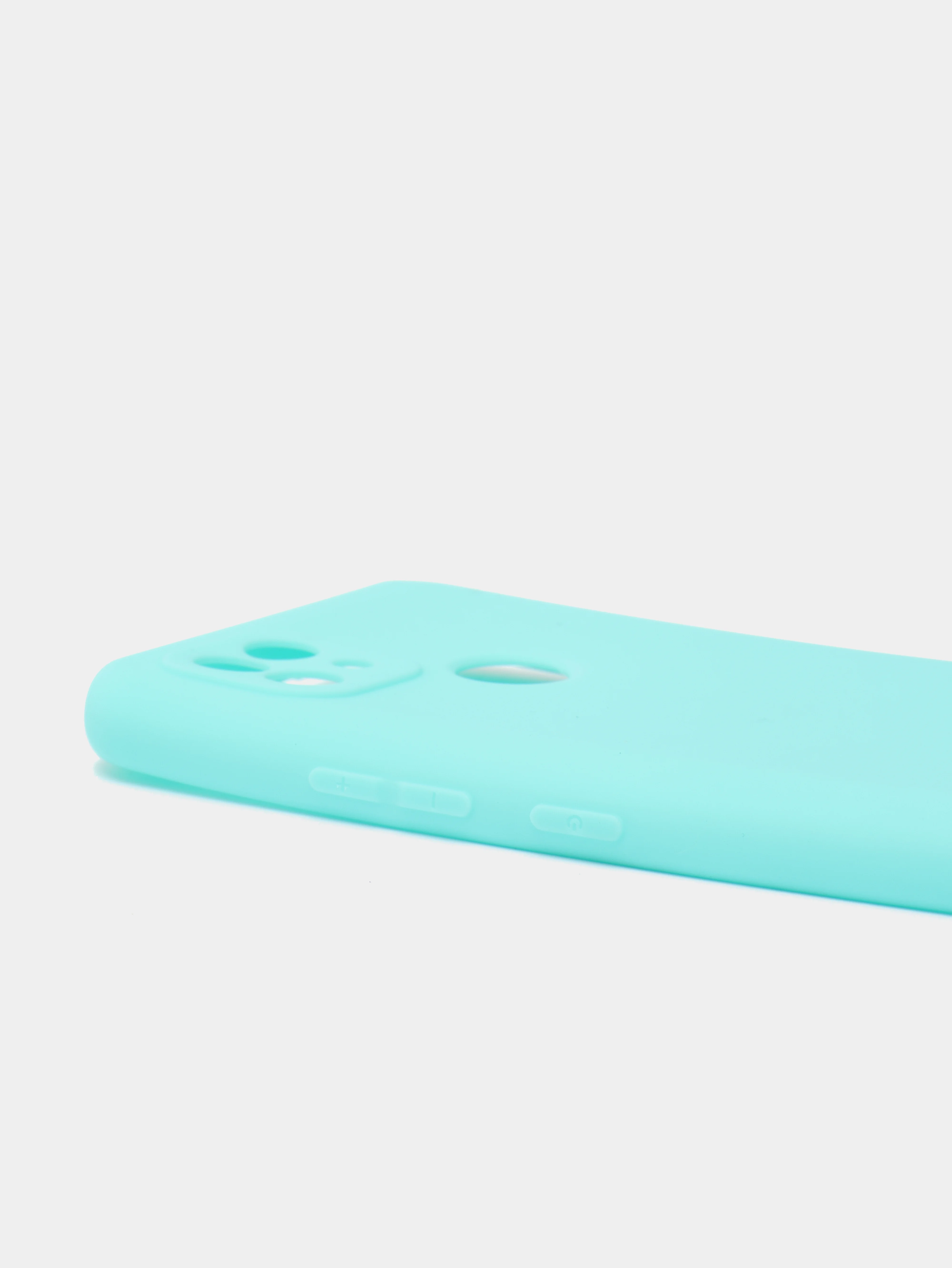 Белый чехол силиконовый Realme C21 Реалми С21 цветной, матовый