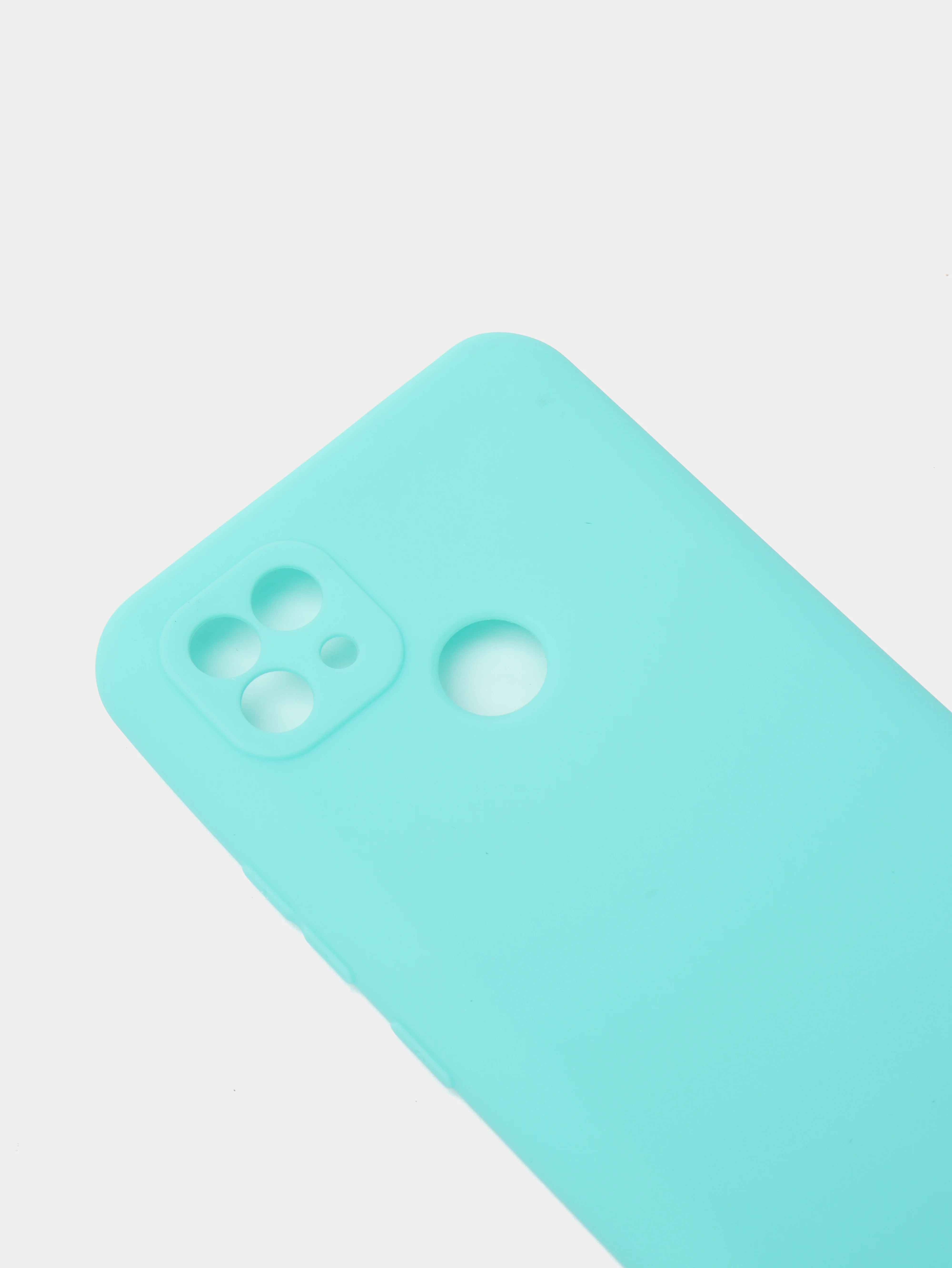 Белый чехол силиконовый Realme C21 Реалми С21 цветной, матовый