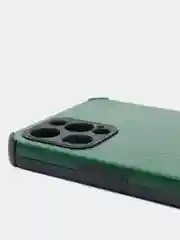 Зеленый чехол Iphone