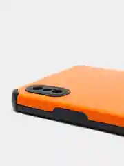 Оранжевый чехол Iphone
