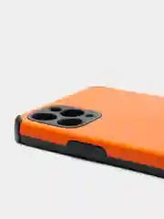 Оранжевый чехол Iphone