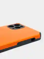 Оранжевый чехол Iphone