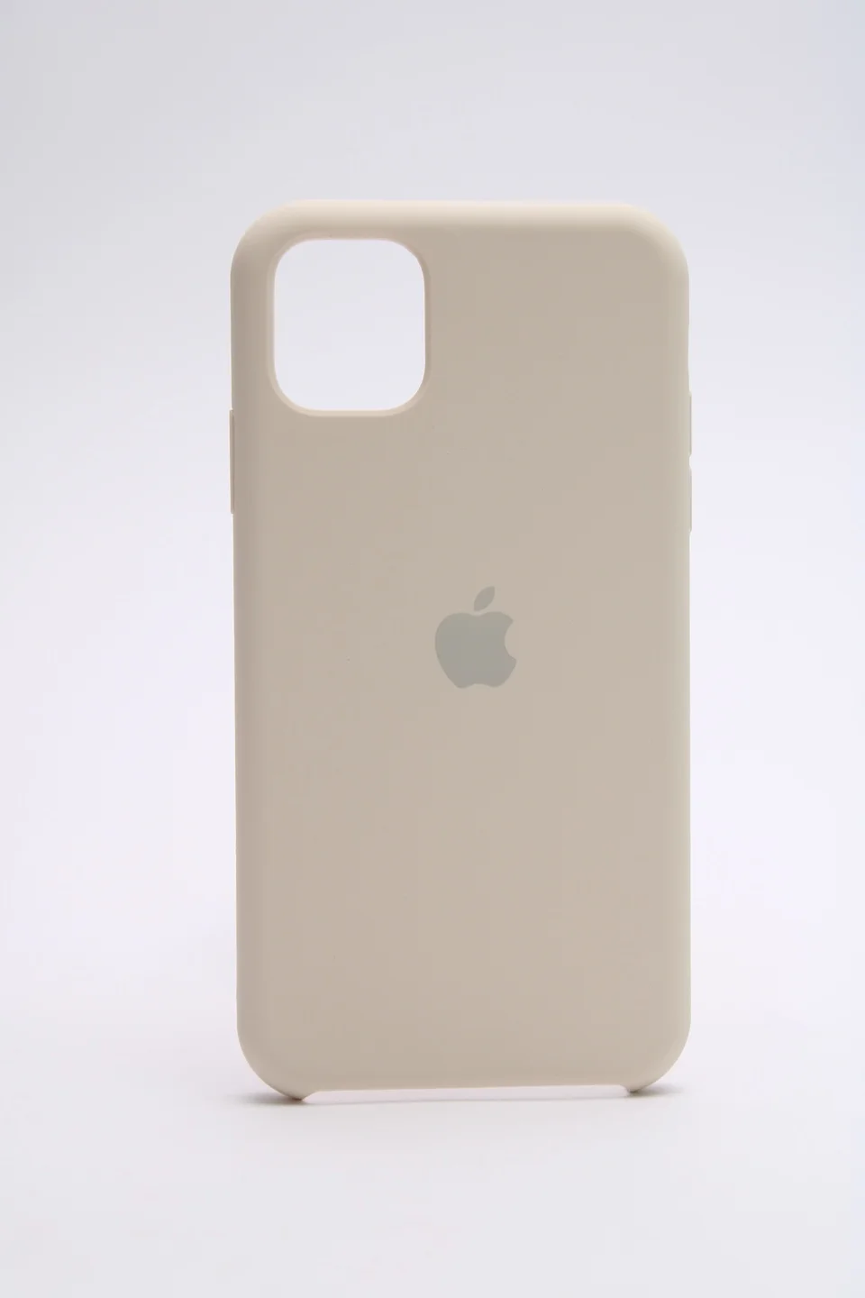 Бежевый чехол Silicone case для iPhone 11 с открытым низом