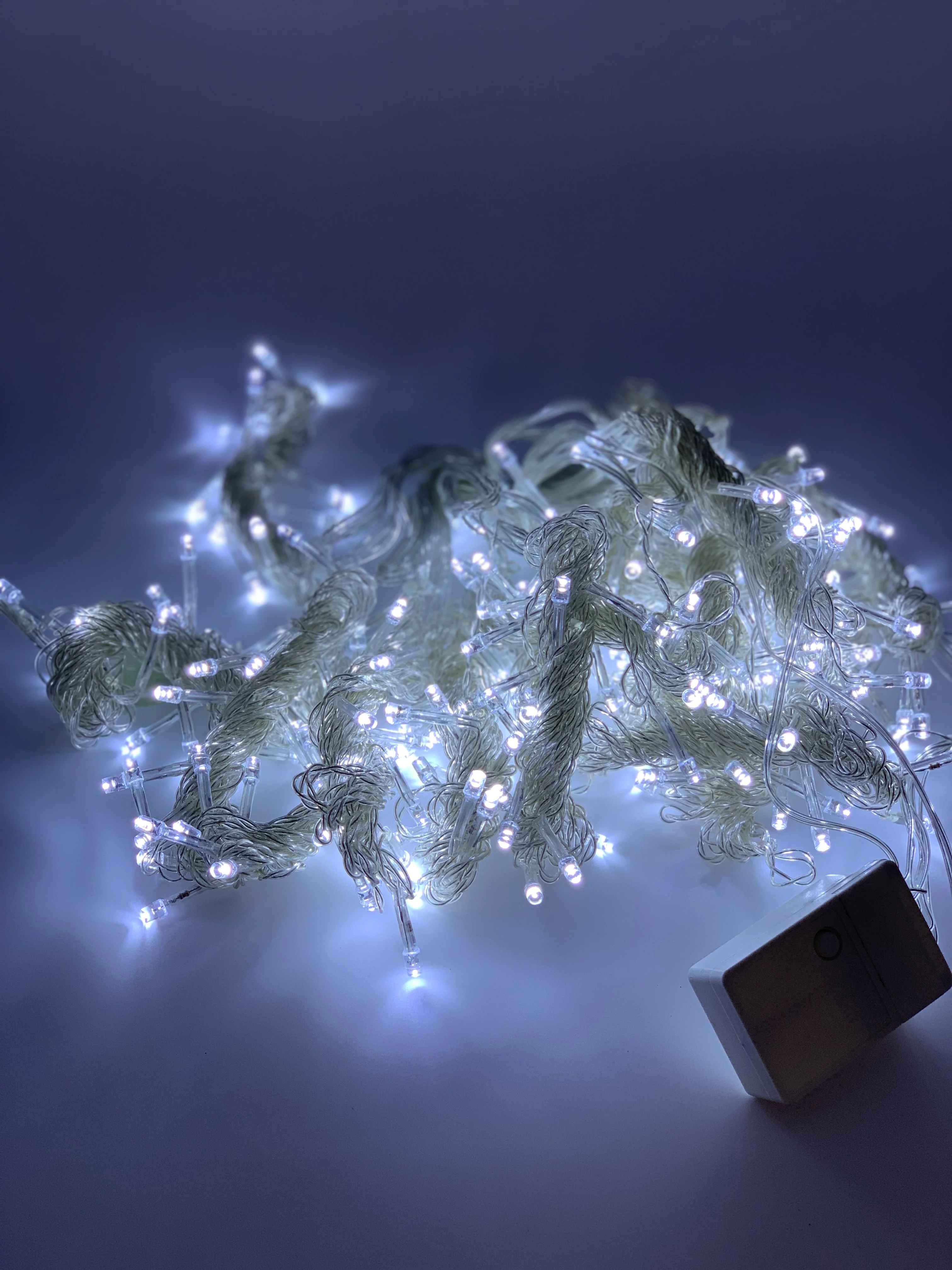 Гирлянда-шторка, 3 на 3 , цвет белый , штора 600 LED