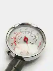 Манометр шинный, металлический корпус, до 7 атм