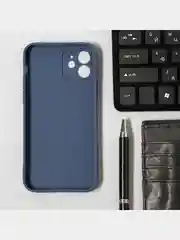 Красный чехол для iPhone 12 силиконовый с покрытием Soft Touch