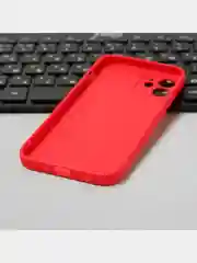 Красный чехол для iPhone 12 силиконовый с покрытием Soft Touch