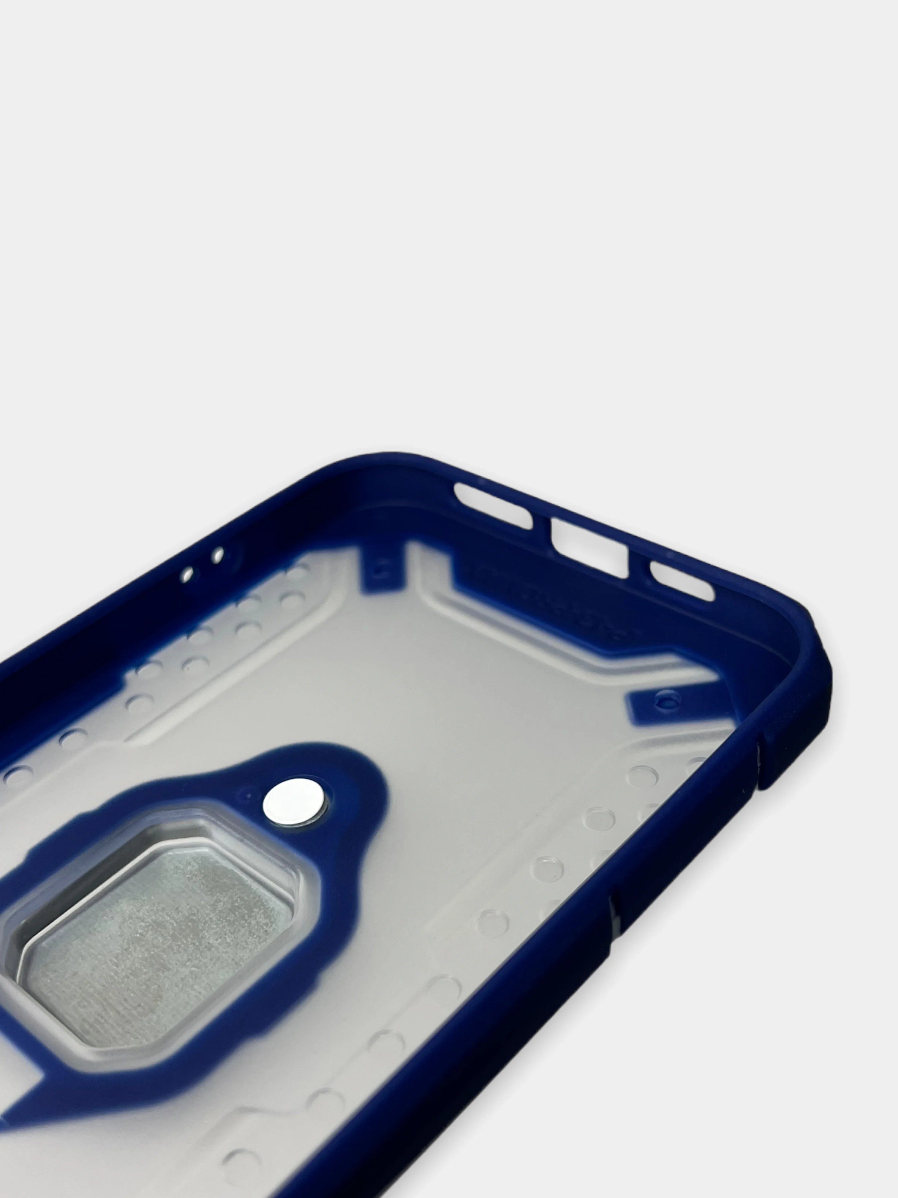 Красный чехол для iPhone 13, 13 Pro, Pro Max пластиковый полупрозрачный с металлическим кольцом