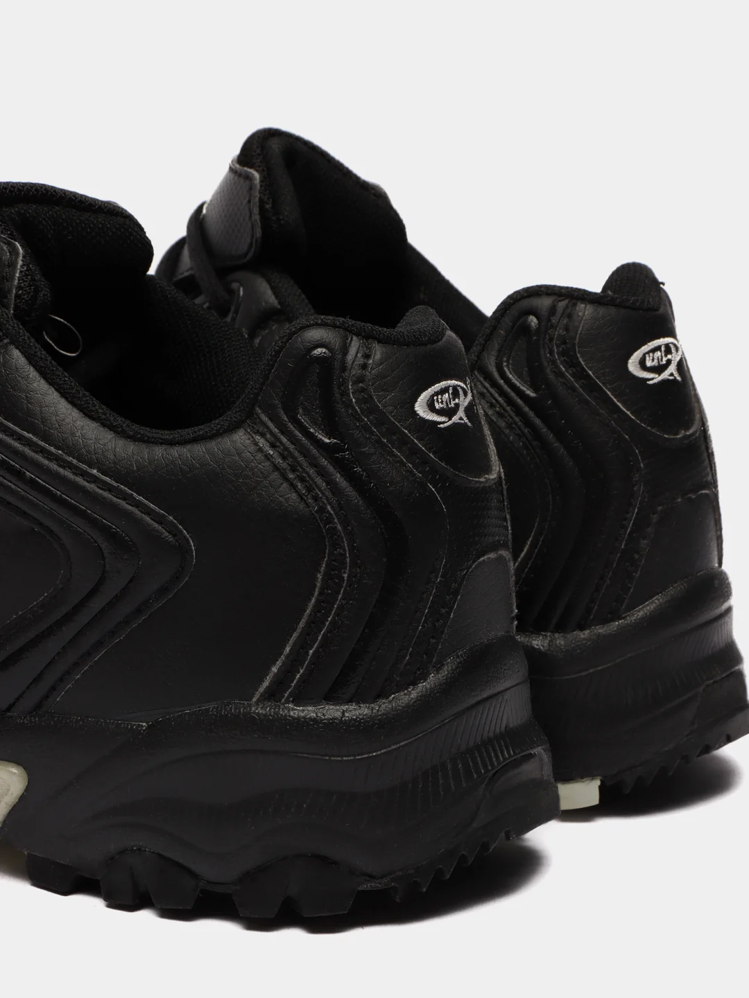 Кроссовки 83-4199, черные