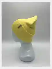 Желтый шапка с отворотом демисезон