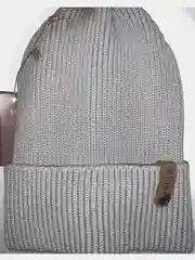Шапка с отворотом демисезон