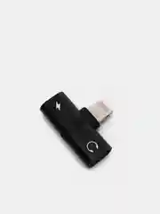 Черный переходник адаптер для наушников Lightning и зарядки Lightning на iPhone