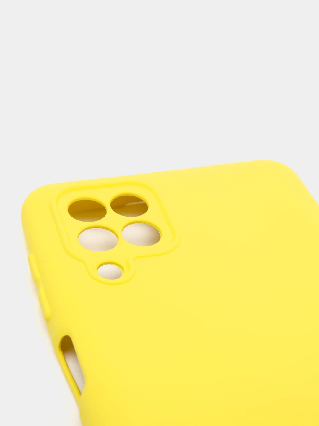 Желтый чехол Silicone Cover для Samsung Galaxy A22, M32 силиконовый