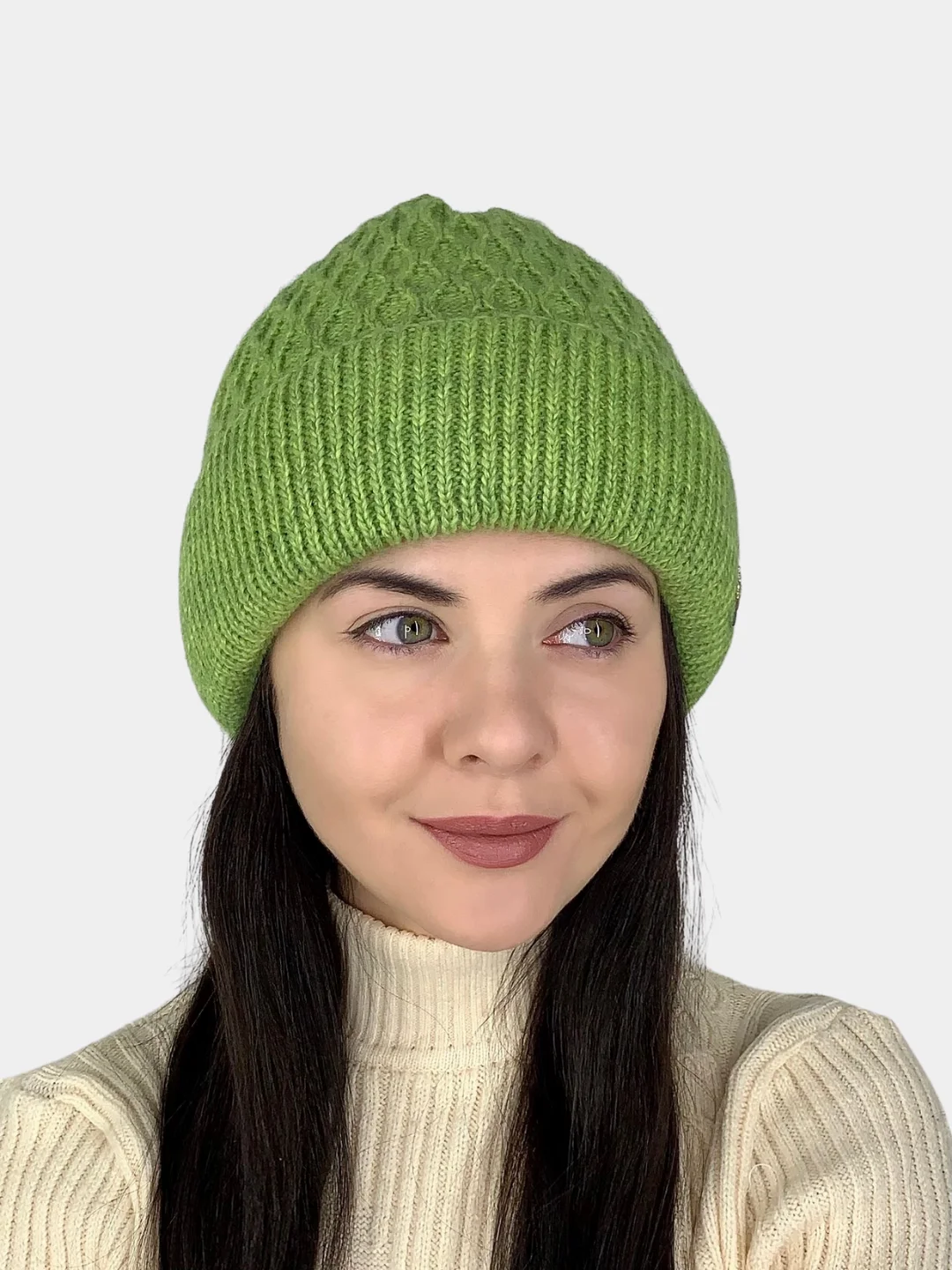 Шапка женская с отворотом