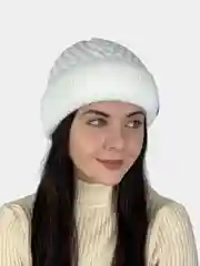 Шапка женская с отворотом