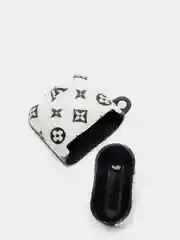 Багровый чехол-игрушка для наушников AirPods 1,2 (Эирподс 1,2 Аирподс 1,2)