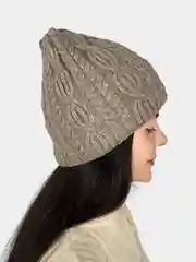 Шапка молодежная