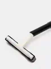 Станки для бритья мужские черный одноразовые BIC с защитной металической полоской