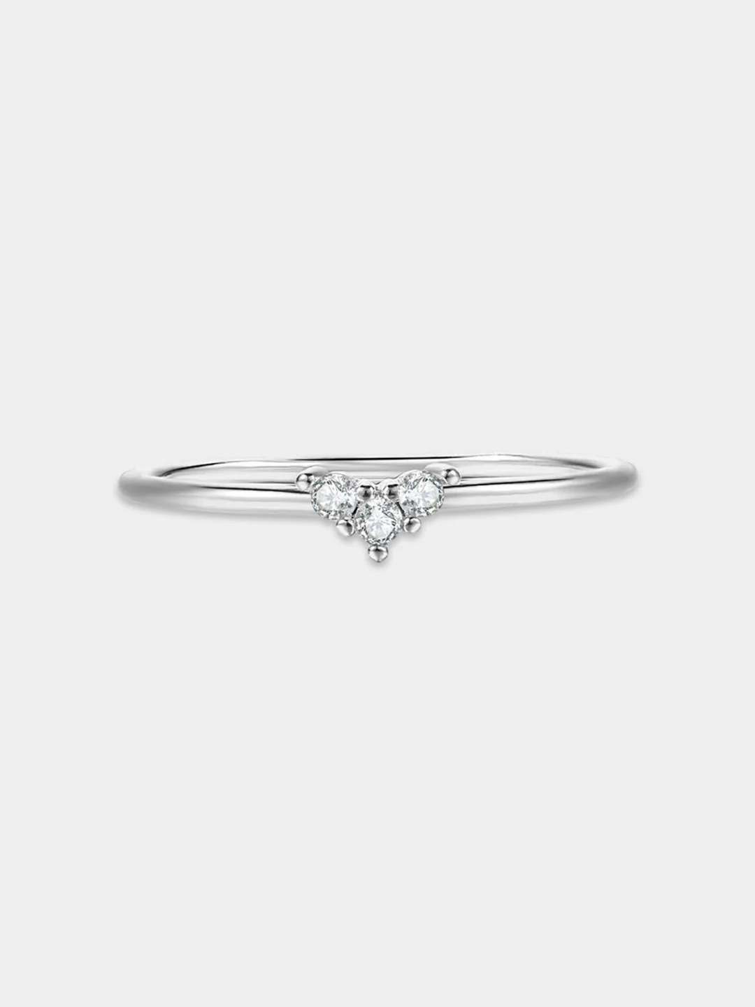 Серебряный тонкое женское кольцо, с фианитами