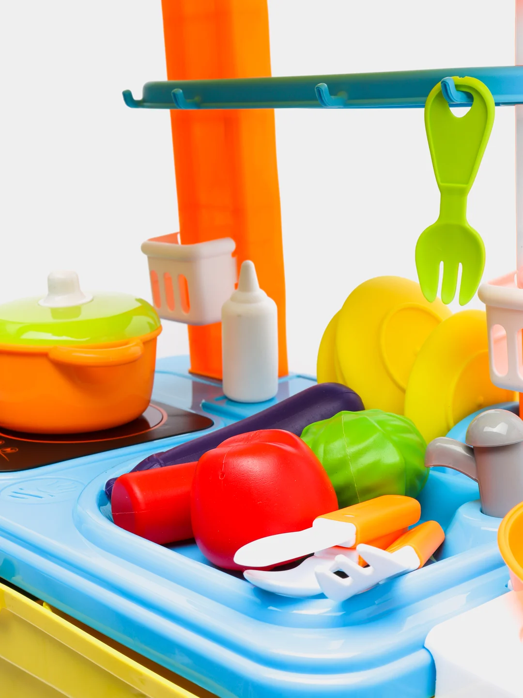 Детская кухня со светом и звуком, с посудой и продуктами, в чемодане