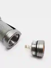 Серебряный фонарь светодиодный ручной CREE-Q5 приближаемый с зумом (Zoom) с возможностью фокусировки