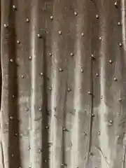 Бежевый платье