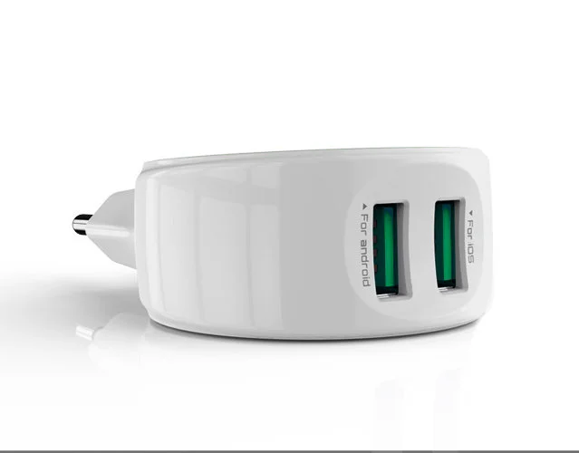 Белый сетевое зарядное устройство LDNIO A2269, 2 USB + кабель Lightning/MicroUSB