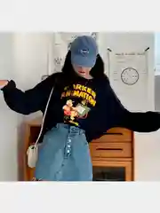 Черный пуловер