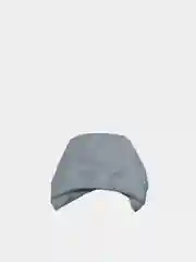 Белый шапка