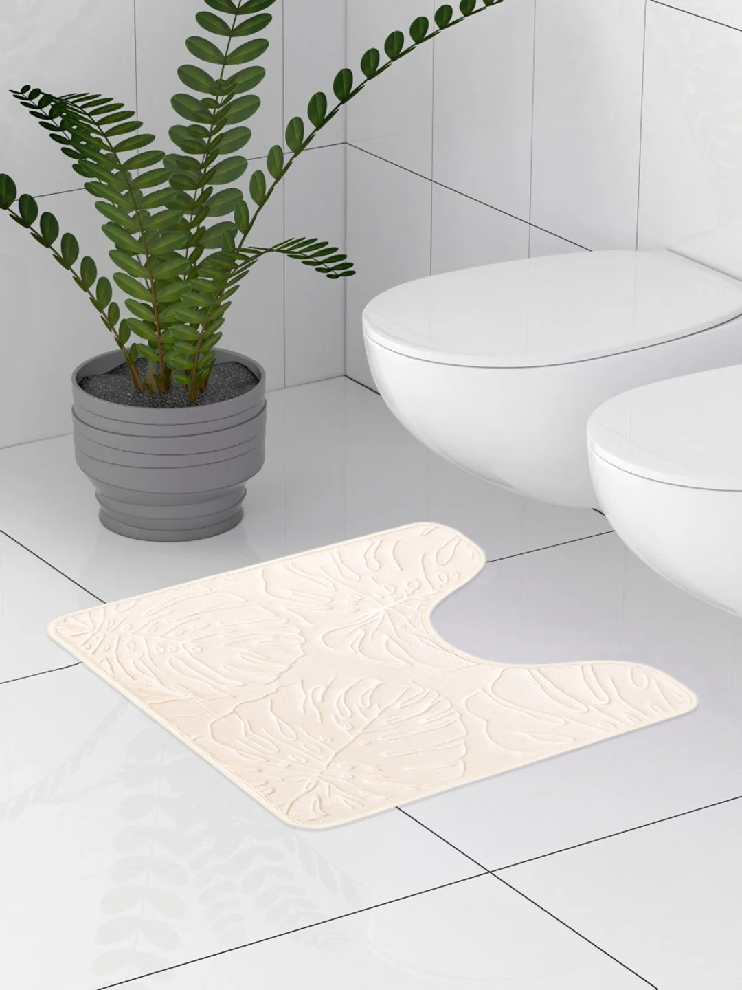 Коврик для туалета DeNASTIA "ТРОПИКИ" memory foam 50x50см, молочный