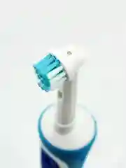 Насадки для электрической зубной щетки Oral B орал би и B.well 4 шт
