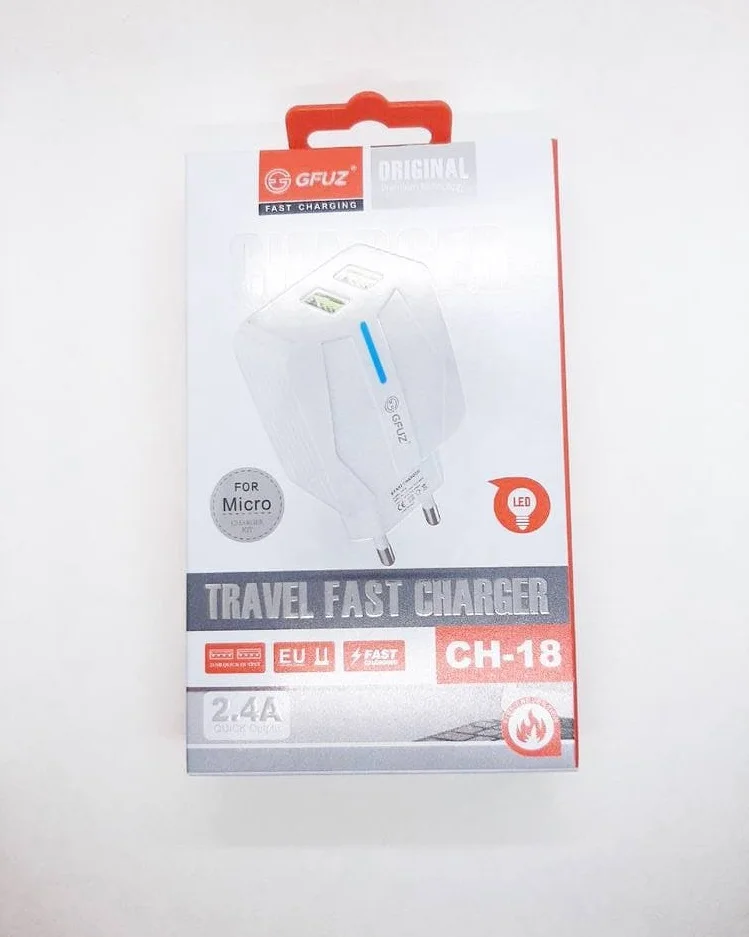 Сетевое зарядное устройство+2USB/быстрая зарядка для Lightning,Type-C,MicroUSB до 2.4A