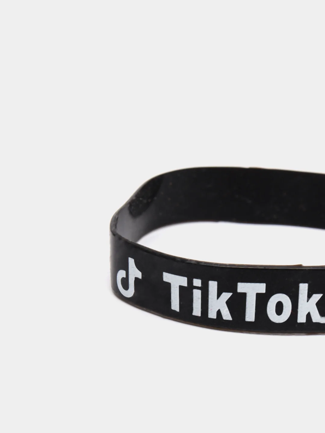 Черный браслет Tik tok силиконовые разные цвета (Tiktok Тикток браслеты )