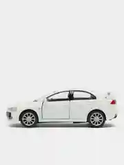 Белый металлическая машинка 2008 Mitsubishi Lancer Evolution X KT5329D