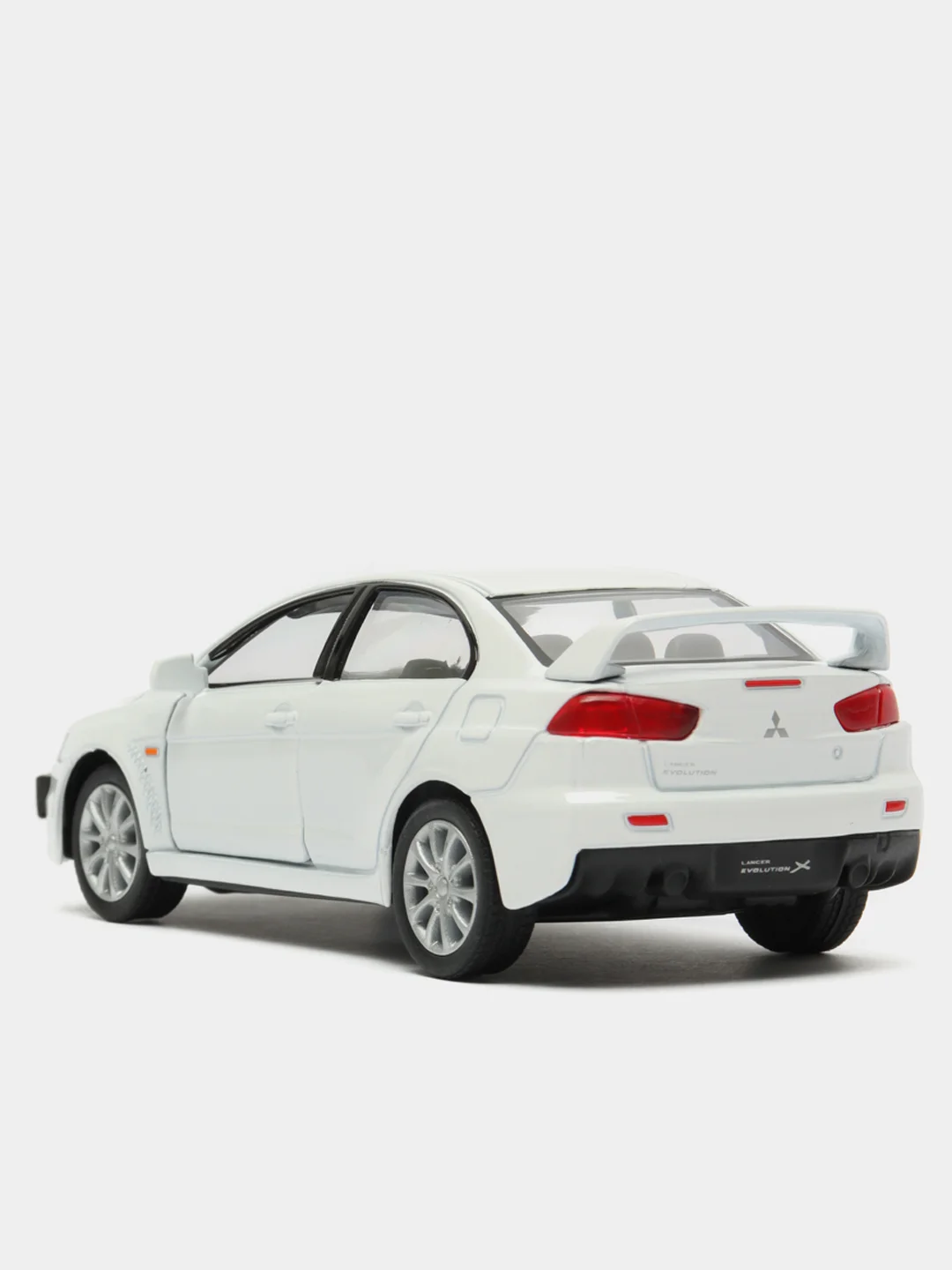 Белый металлическая машинка 2008 Mitsubishi Lancer Evolution X KT5329D