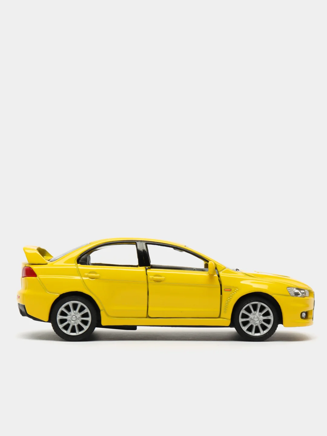Желтый металлическая машинка 2008 Mitsubishi Lancer Evolution X KT5329D