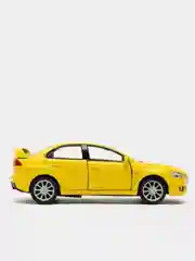 Желтый металлическая машинка 2008 Mitsubishi Lancer Evolution X KT5329D